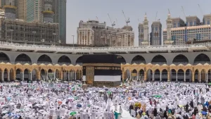 Read more about the article تقنية متطورة لإدارة الحشود في الحرم المكي خلال موسم حج 1446هـ