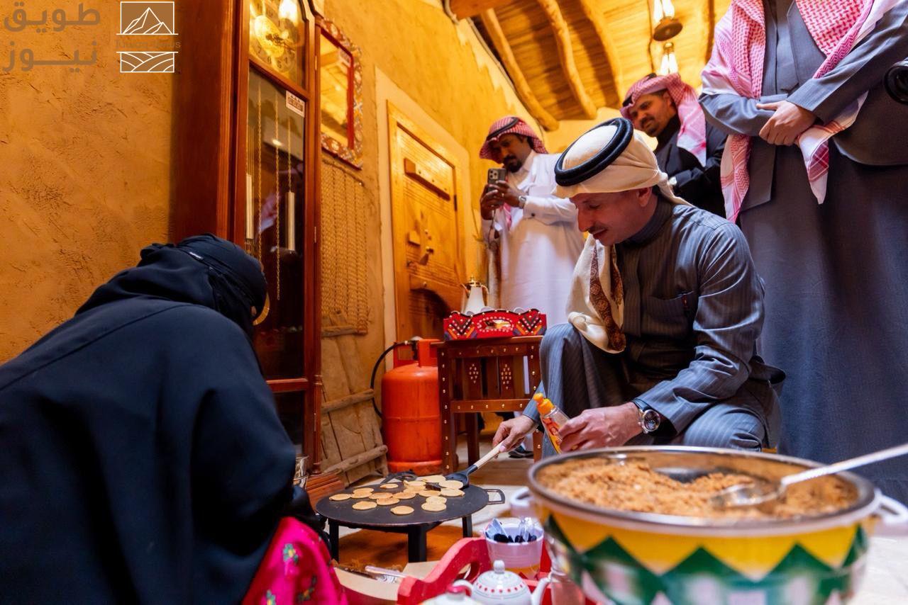 You are currently viewing انطلاق رحلة وزير السياحة على مسار الشمال السياحي من الرياض لحائل