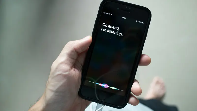Read more about the article موعد تجربة سيري 2.0 لأول مرة على آيفون