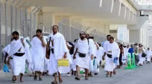 Read more about the article السعودية: تأشيرات الزيارة بجميع أنواعها ومسمياتها لا تخول لحاملها أداء فريضة الحج