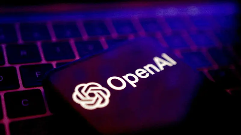 You are currently viewing تسريبات تكشف تفاصيل جديدة حول أول جهاز ذكاء اصطناعي من “OpenAI”