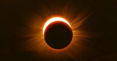 You are currently viewing كسوف الشمس الكلى 2026.. ظاهرة فلكية نادرة تحجب 90% من قرصها فى هذا الموعد